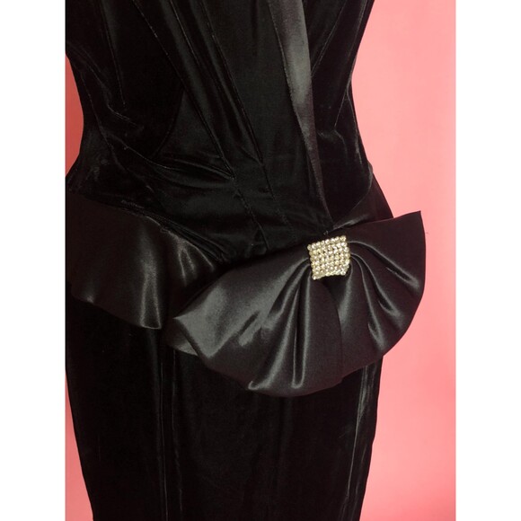 1980s CLIMAX by DAVID HOWARD Drop Waist Velvet Plunge W/Large Satin Bow. S-M - Picture 5 of 10